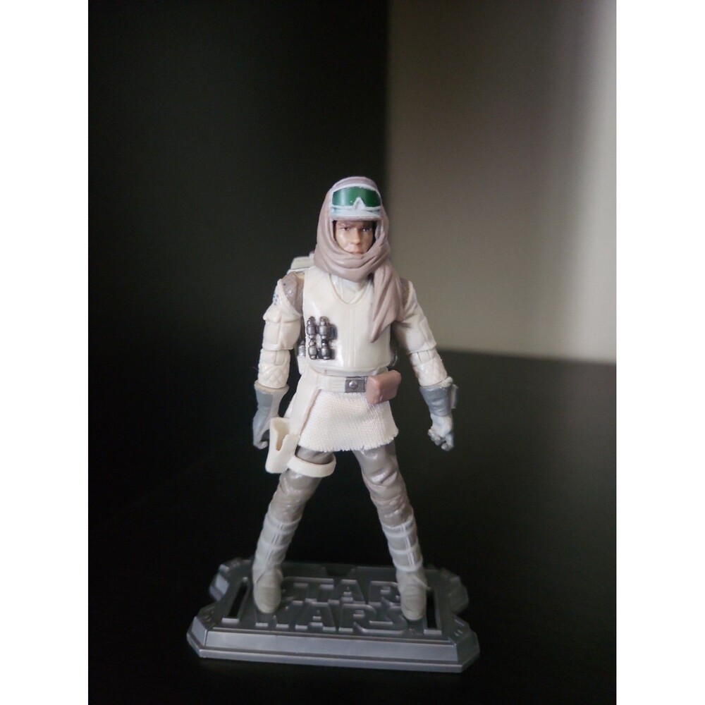 Star Wars Legacy Defense of Hoth Rebel trooper 3.75" Action Figure Hasbro 2011